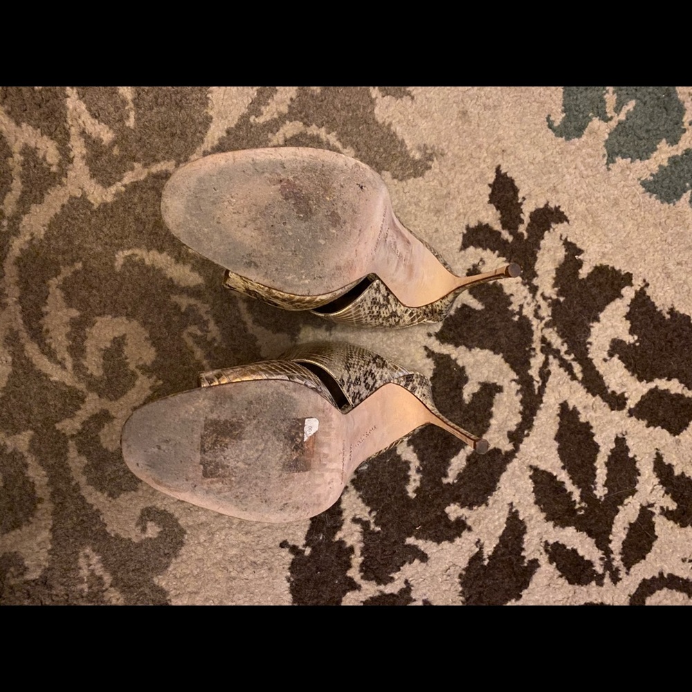 Manolo Blahnik Gold Heels